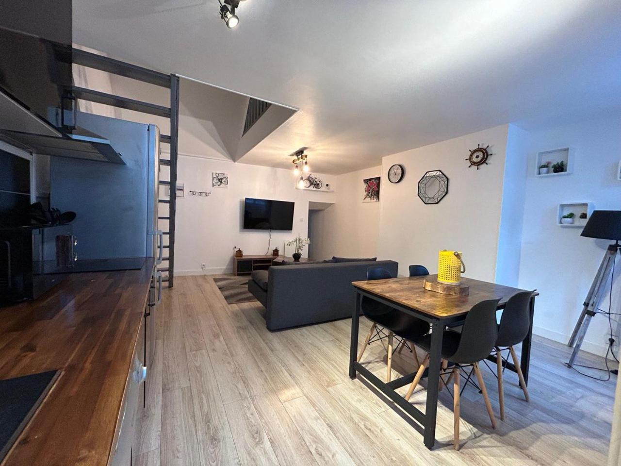 La Casa Tres - Cosy In The Very Centre Port Apartment Шербур-ан-Котентан Екстериор снимка